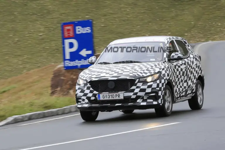 MG ZS - Foto spia 06-09-2016 - 19