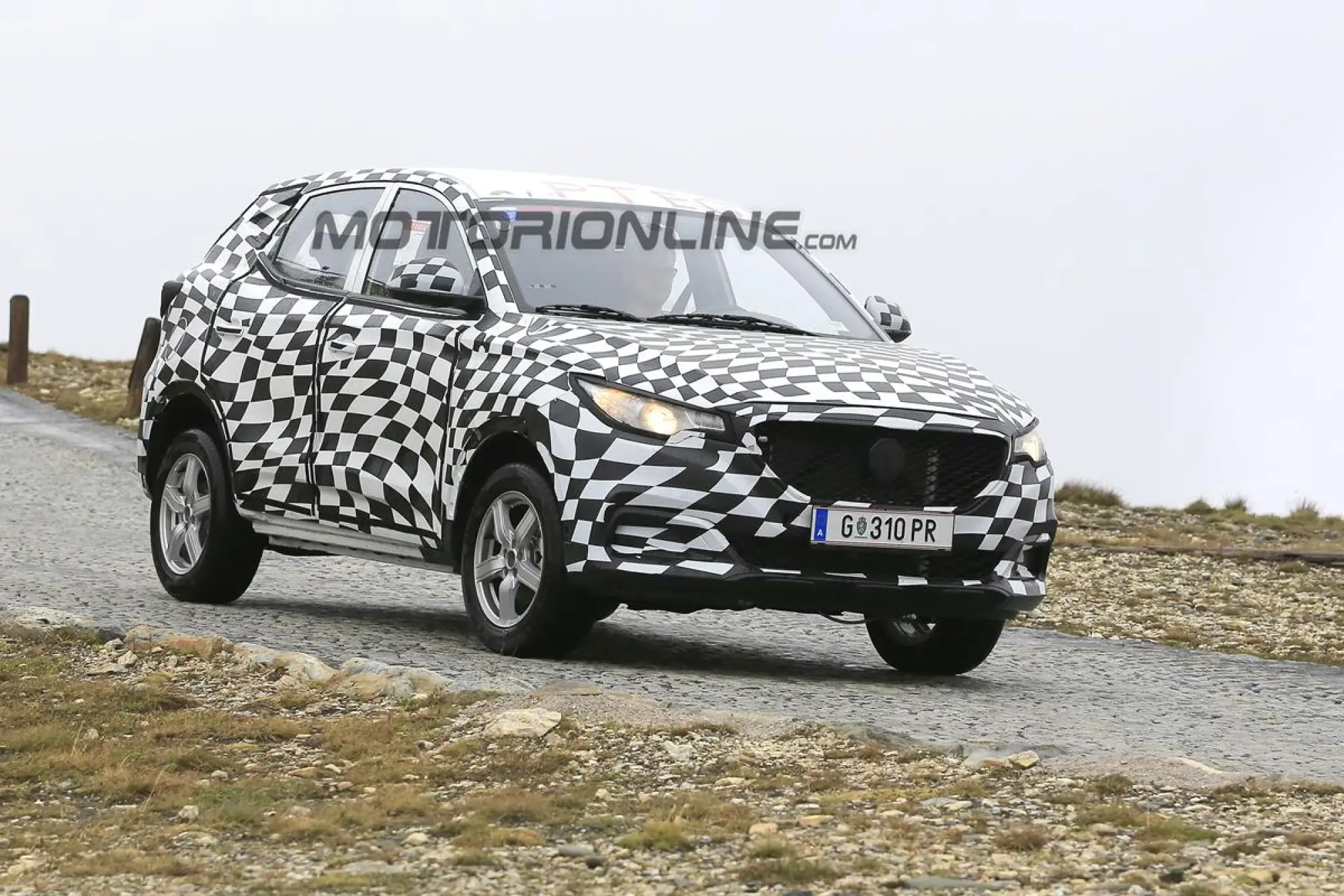 MG ZS - Foto spia 06-09-2016 - 3