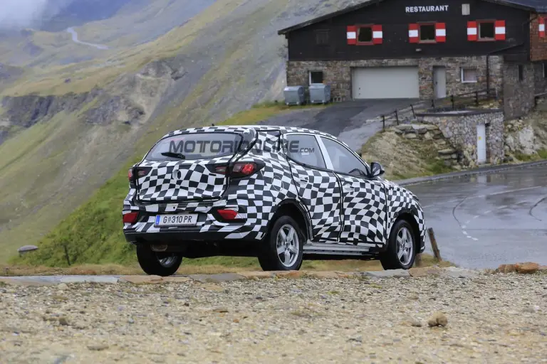 MG ZS - Foto spia 06-09-2016 - 7