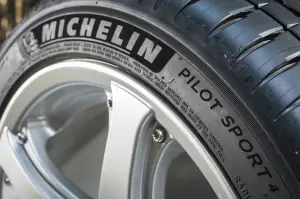 Michelin Pilot Sport 4 - 5