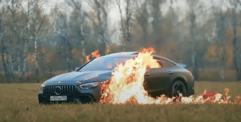 Mikhail Litvin incendia la sua AMG GT 63S - 5