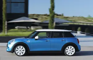 MINI 5 porte - Foto ufficiali - 13