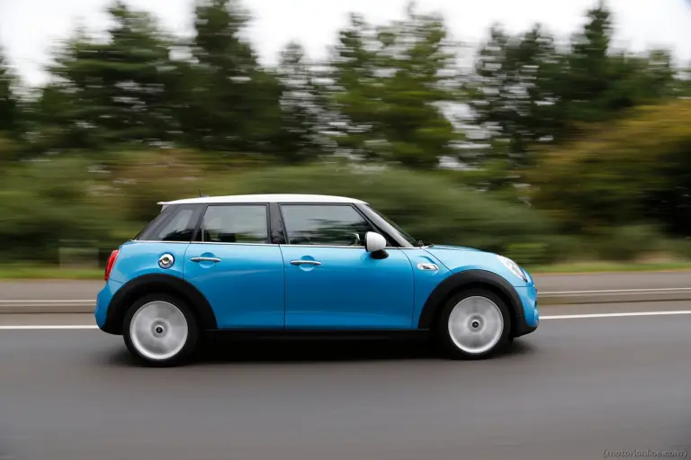 MINI 5 porte - 85