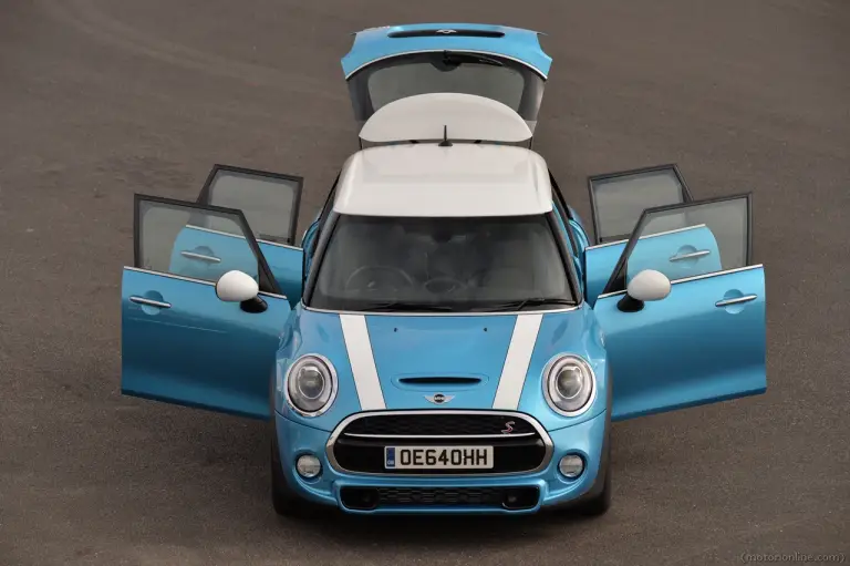 MINI 5 porte - 171