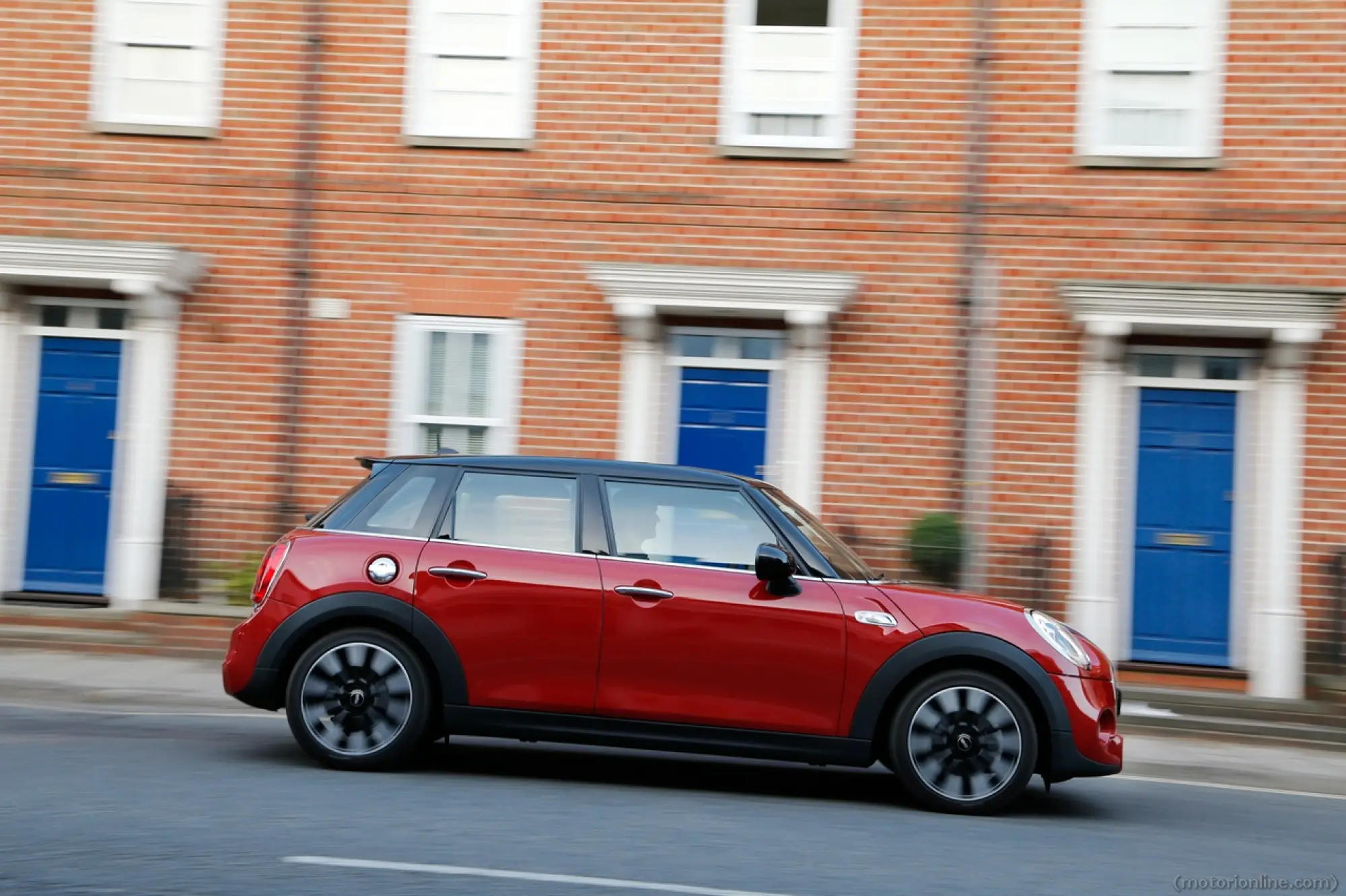 MINI 5 porte - 194