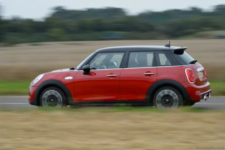 MINI 5 porte - 221