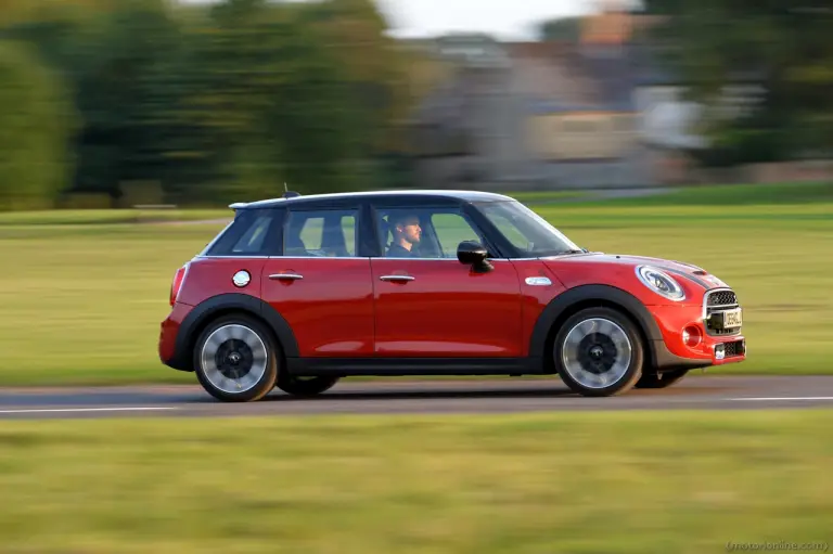 MINI 5 porte - 222