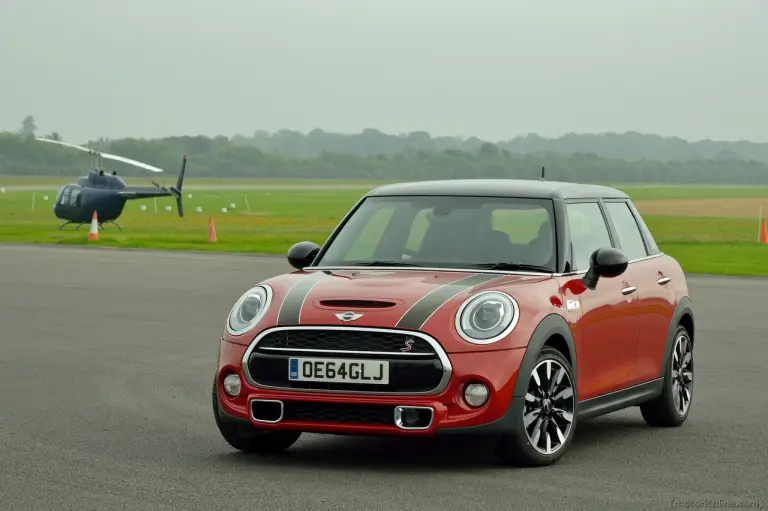 MINI 5 porte - 231