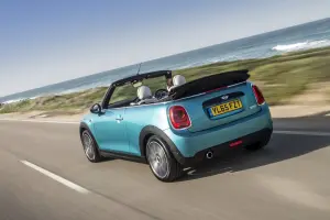 MINI Cabrio 2016