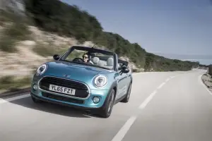 MINI Cabrio 2016 - 27