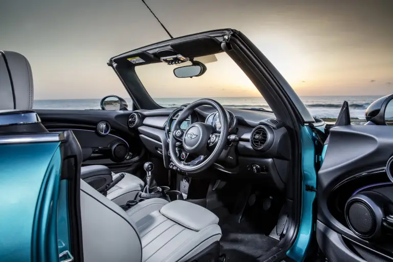 MINI Cabrio 2016 - 45