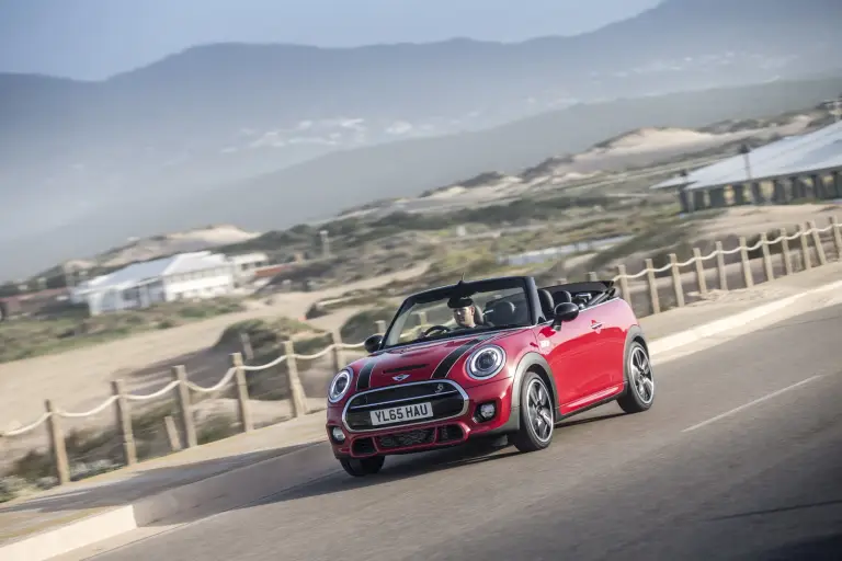 MINI Cabrio 2016 - 73