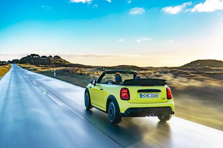 Mini Cabrio 2021 - 15