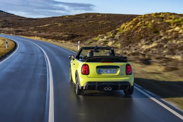 Mini Cabrio 2021 - 23