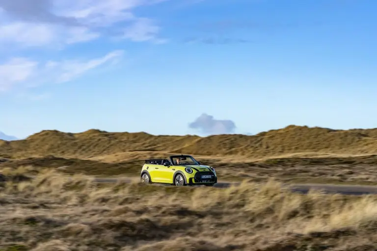 Mini Cabrio 2021 - 25