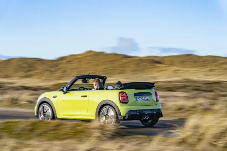 Mini Cabrio 2021 - 33