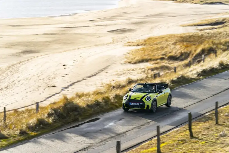 Mini Cabrio 2021 - 37