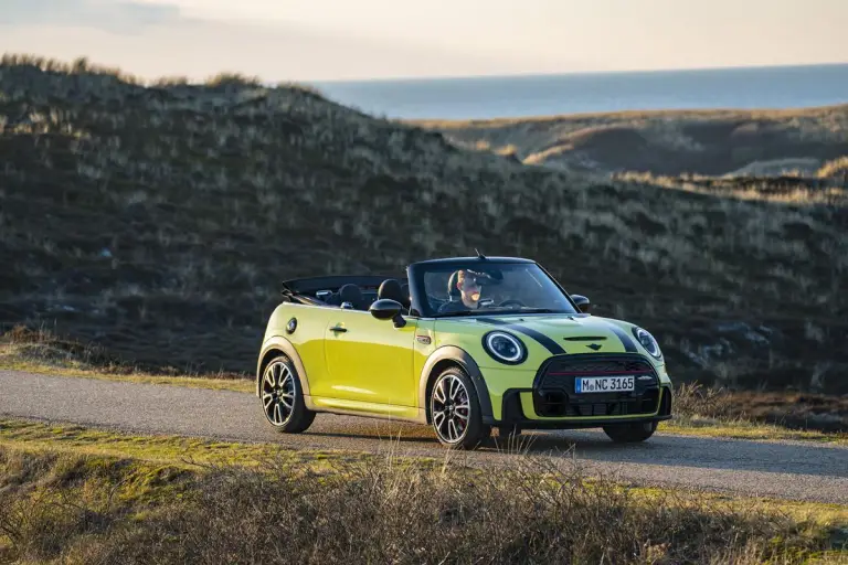 Mini Cabrio 2021 - 36