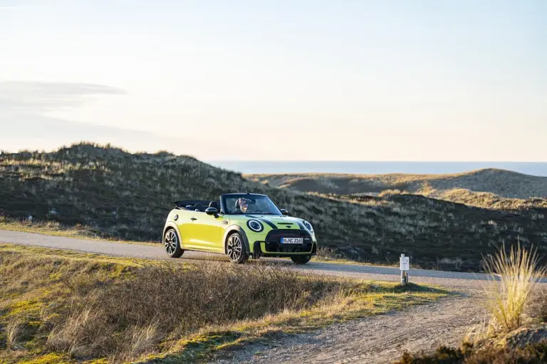 Mini Cabrio 2021 - 40