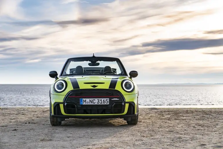 Mini Cabrio 2021 - 48