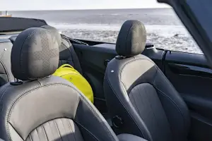 Mini Cabrio 2021 - 73