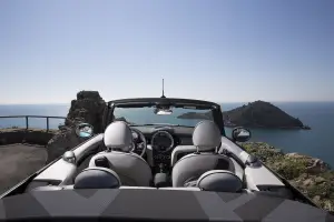 MINI Cabrio MY 2016 - 21