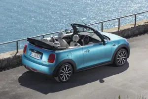 MINI Cabrio MY 2016 - 24