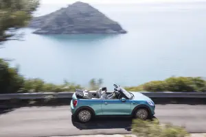 MINI Cabrio MY 2016 - 26