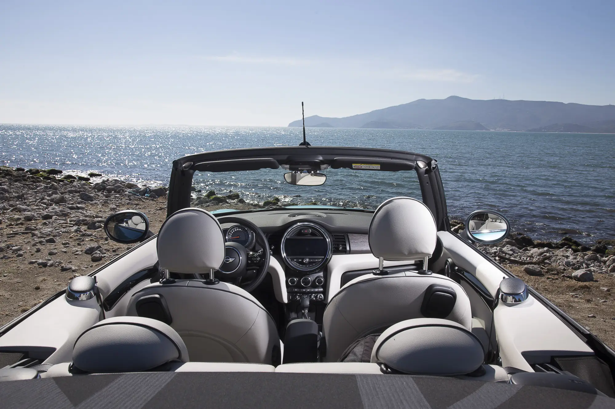 MINI Cabrio MY 2016 - 30