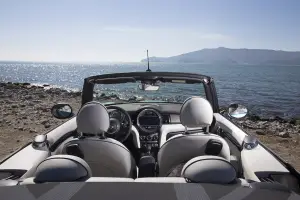 MINI Cabrio MY 2016 - 30