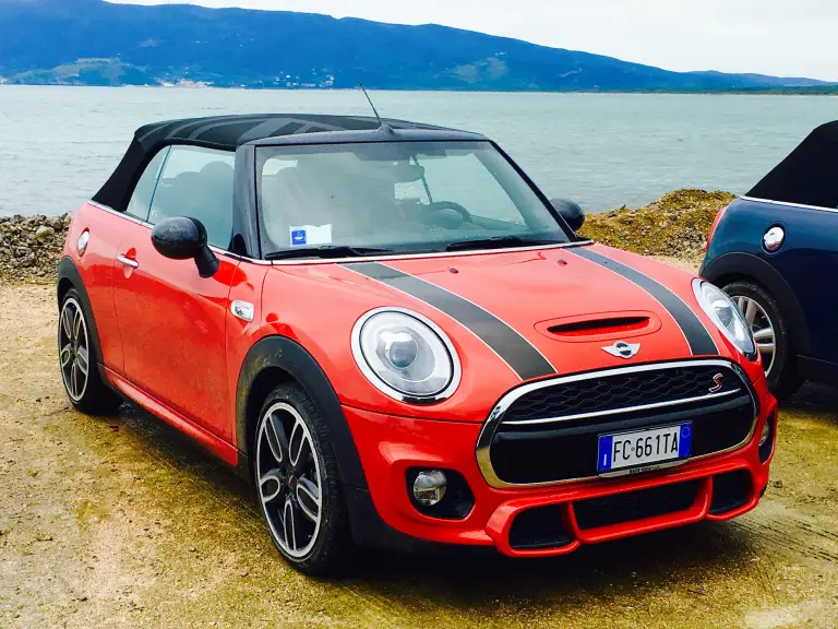 MINI Cabrio MY2016 - 19