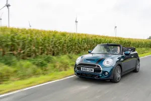 Mini Cabrio Sidewalk - 29