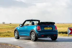 Mini Cabrio Sidewalk - 7