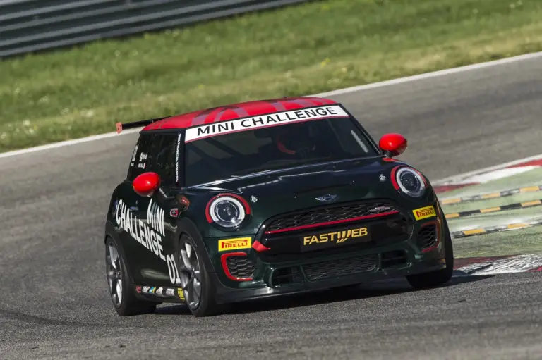 MINI Challenge 2016 - 1