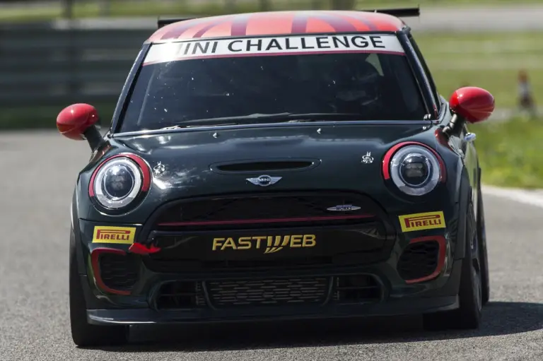 MINI Challenge 2016 - 3