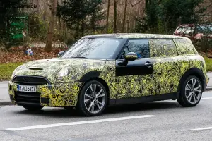 MINI Clubman 2015 - Foto spia 18-12-2013