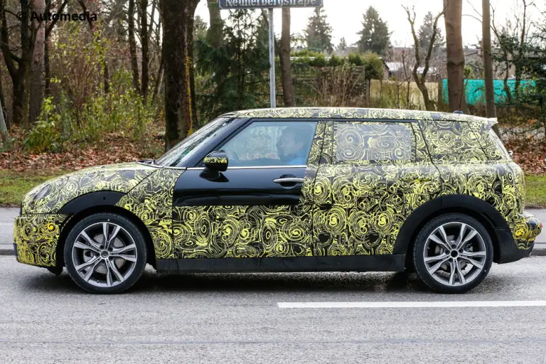 MINI Clubman 2015 - Foto spia 18-12-2013 - 3
