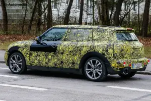 MINI Clubman 2015 - Foto spia 18-12-2013