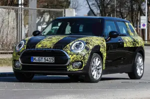 MINI Clubman Cooper e Cooper S con JCW styling kit - Foto spia 24-03-2015 - 2