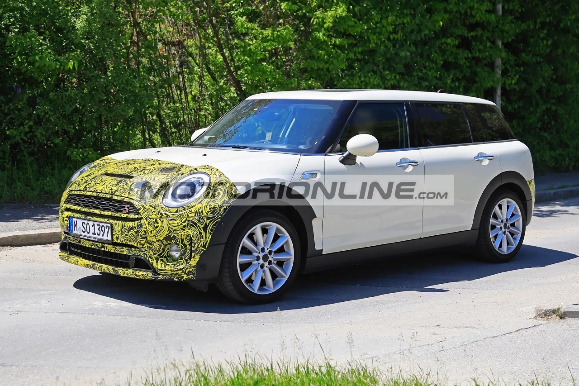 Mini Clubman facelift - Foto spia 7-6-2018 - 4