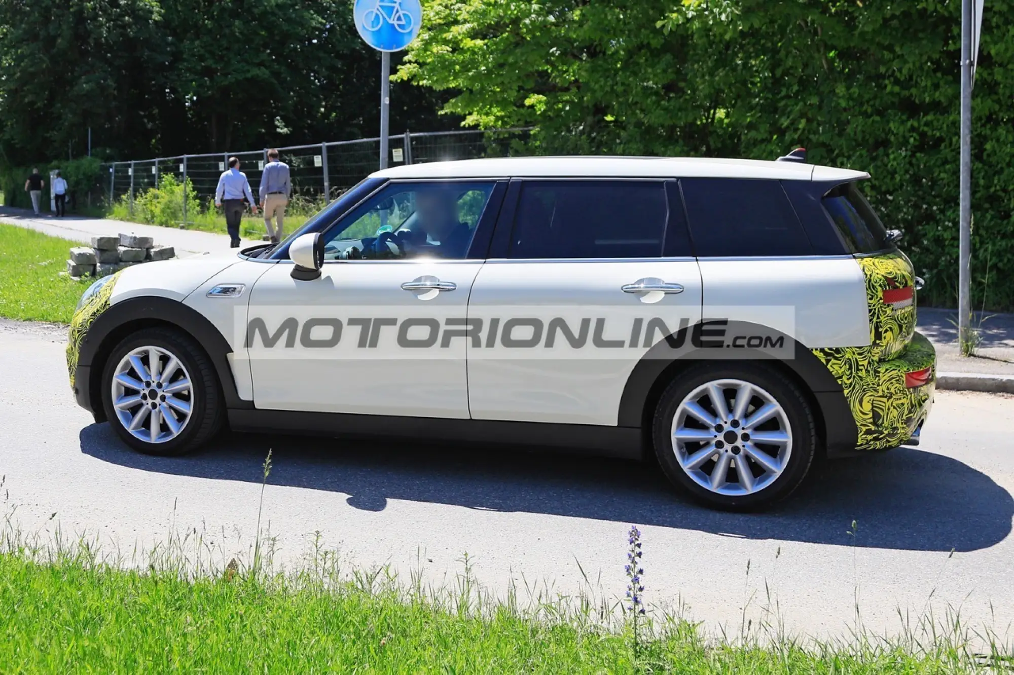 Mini Clubman facelift - Foto spia 7-6-2018 - 6