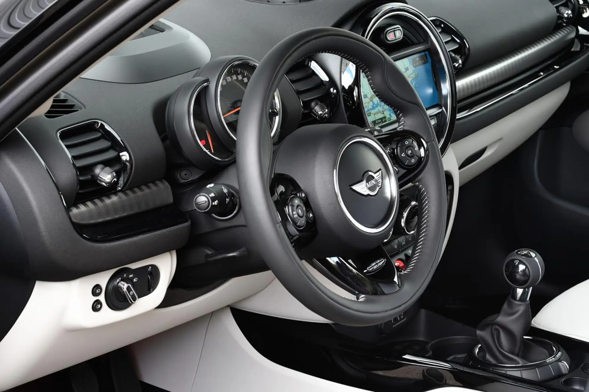 MINI Clubman MY 2016 - Foto ufficiali - 20
