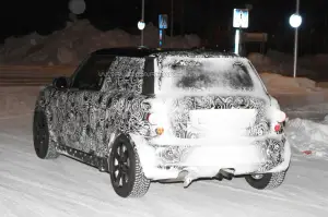 Mini Cooper 2013 - Foto spia 13-01-2012 - 2
