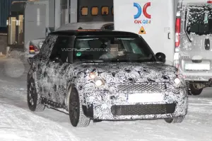 Mini Cooper 2013 - Foto spia 13-01-2012 - 3