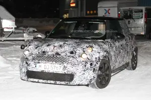 Mini Cooper 2013 - Foto spia 13-01-2012 - 8