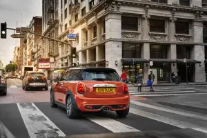 MINI Cooper 2018