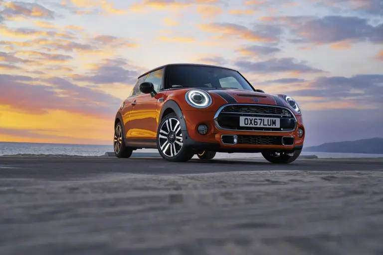 MINI Cooper 2018 - 125