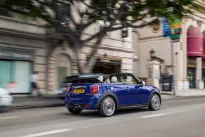 MINI Cooper 2018