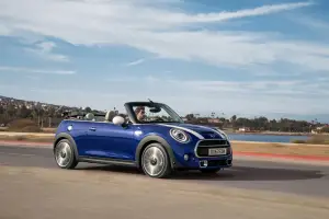 MINI Cooper 2018