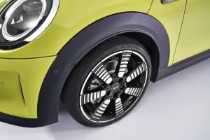 Mini Cooper 2021 - 186